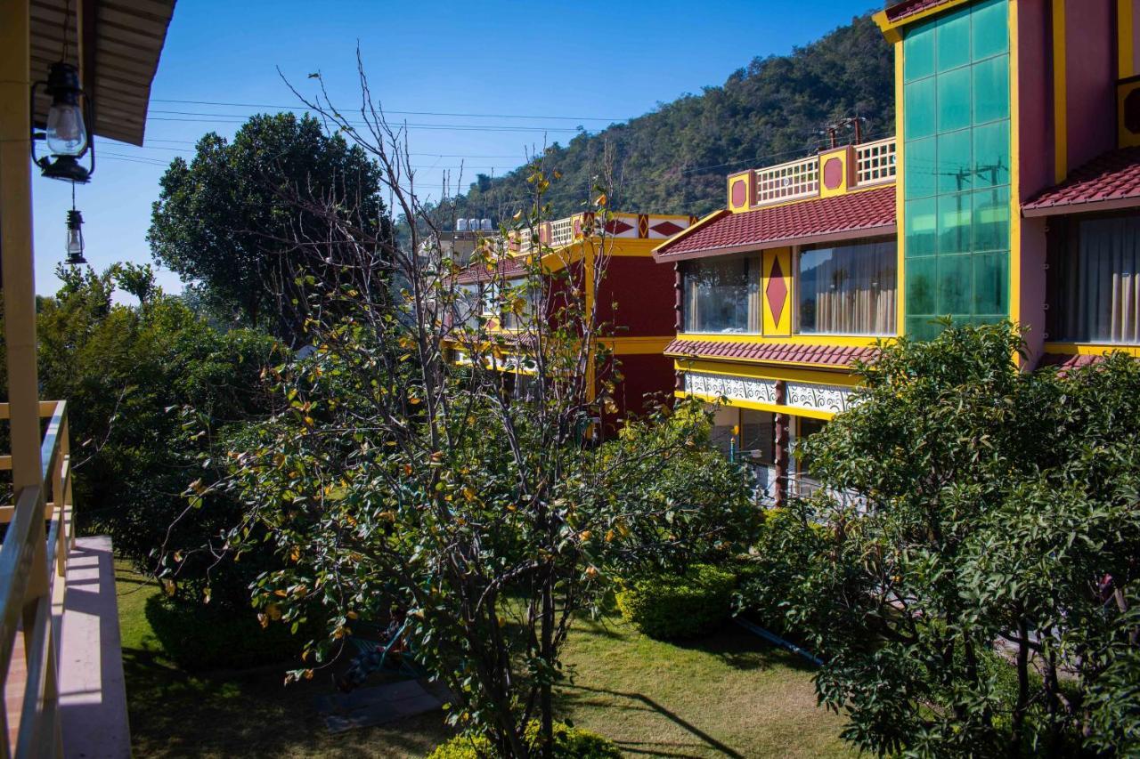 Mvt Guesthouse & Restaurant Rishīkesh Eksteriør billede