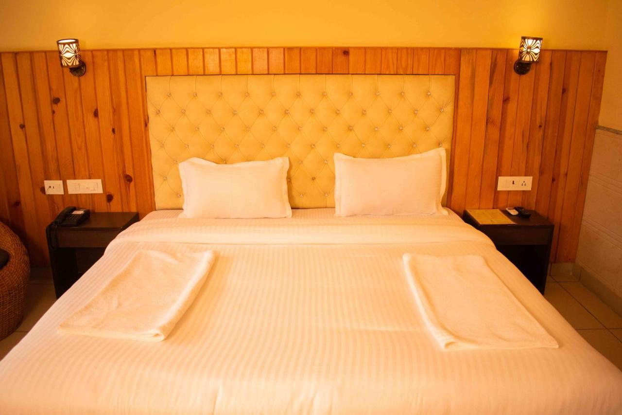 Mvt Guesthouse & Restaurant Rishīkesh Eksteriør billede